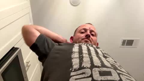 Snapshot of smokeymt420 chatting on 10-06-25, 05:38 smokeymt420 online show from 10-06-25, 05:38