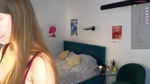 Snapshot of smoothnesss chatting on 04-01-26, 09:43 Eva online show from 04-01-26, 09:43