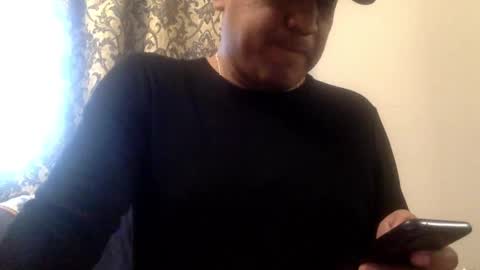 Snapshot of smoothstrik3r chatting on 12-22-24, 12:39 smoothstrik3r online show from 12-22-24, 12:39