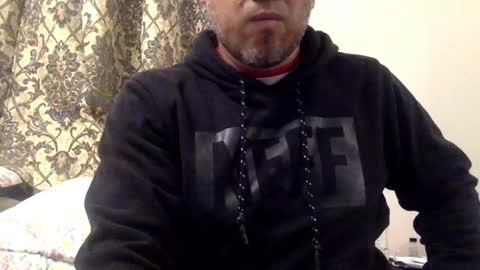 Snapshot of smoothstrik3r chatting on 01-18-25, 02:36 smoothstrik3r online show from 01-18-25, 02:36