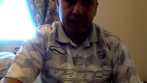 Snapshot of smoothstrik3r chatting on 02-21-25, 06:04 smoothstrik3r online show from 02-21-25, 06:04