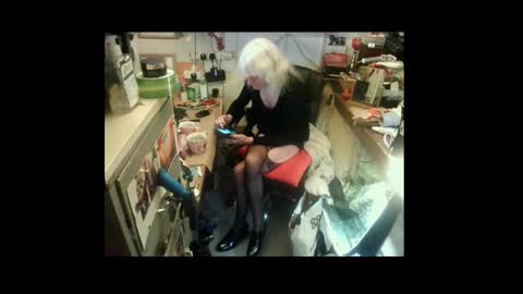 mish online show from 11-24-25, 01:22