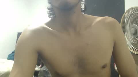 Snapshot of snackontime19 chatting on 10-28-25, 06:06 snackontime19 online show from 10-28-25, 06:06