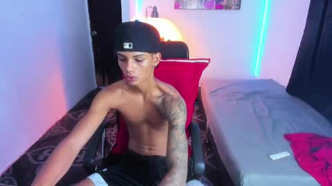 Snapshot of snak_master1 chatting on 03-30-26, 06:53 snak_master1 online show from 03-30-26, 06:53