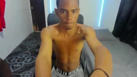Snapshot of snak_master1 chatting on 05-12-26, 11:51 snak_master1 online show from 05-12-26, 11:51