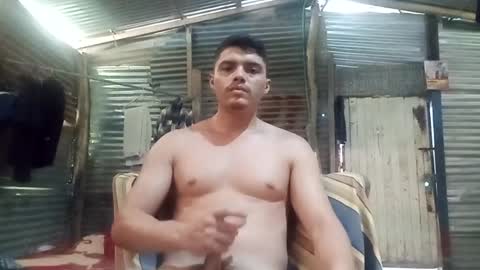 Snapshot of snakeguy08 chatting on 06-19-26, 05:28 snakeguy08 online show from 06-19-26, 05:28