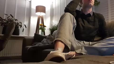 Snapshot of sneakerboy444 chatting on 02-21-25, 08:16 sneakerboy444 online show from 02-21-25, 08:16