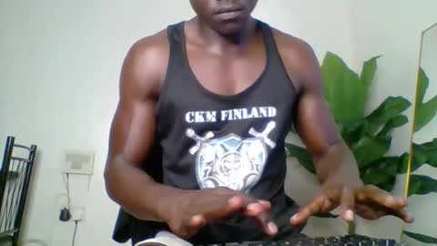 Snapshot of sneaky_link2 chatting on 11-03-25, 04:58 papi online show from 11-03-25, 04:58