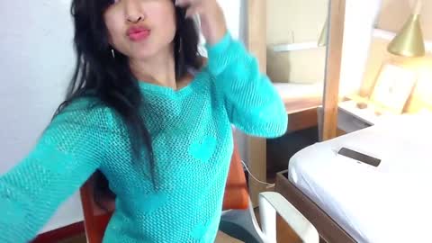 Hellen  online show from 12-19-24, 03:51