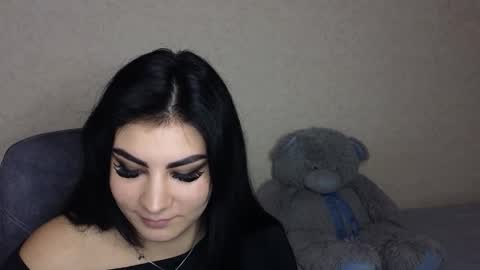 Olivia online show from 12-02-25, 03:40
