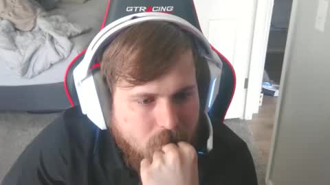 Snapshot of snipingmilfs chatting on 04-05-26, 08:06 snipingmilfs online show from 04-05-26, 08:06