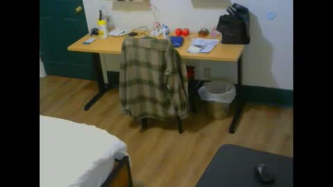 Snapshot of snizniz chatting on 12-30-24, 05:58 snizniz online show from 12-30-24, 05:58