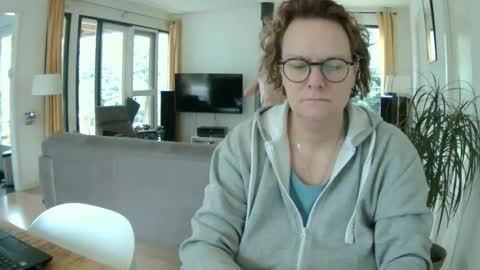 Snoeske and Woodwurm online show from 12-08-24, 10:19