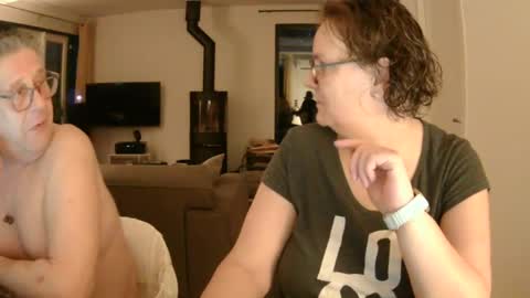 Snoeske and Woodwurm online show from 02-09-25, 05:11
