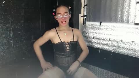 snoky_serna online show from 05-18-26, 04:18