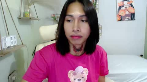 Snapshot of snow_2000 chatting on 02-13-26, 05:36 snow_2000 online show from 02-13-26, 05:36