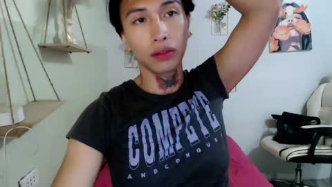 Snapshot of snow_2000 chatting on 04-01-26, 09:21 snow_2000 online show from 04-01-26, 09:21