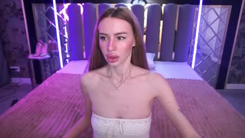 snow_whiteeex online show from 05-09-26, 05:23