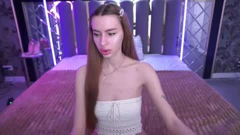 snow_whiteeex online show from 05-10-26, 05:34