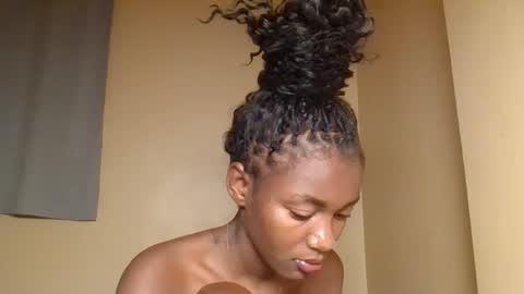 Snowie eyes online show from 03-02-26, 10:38