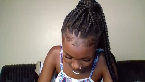 Snowie eyes online show from 04-07-26, 03:45