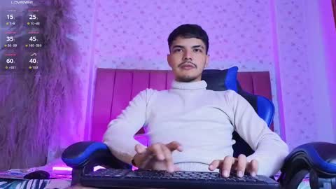 Snow online show from 09-25-25, 04:27