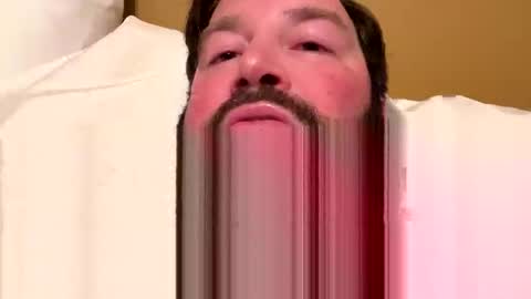 Snapshot of snowman1008 chatting on 01-19-25, 07:04 snowman1008 online show from 01-19-25, 07:04