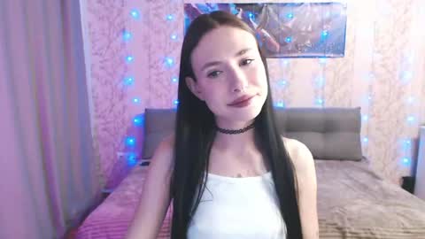 SnowWhate 00 online show from 05-29-26, 07:12