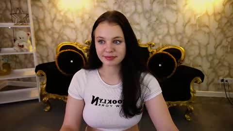 Snapshot of snowwhite_bella chatting on 07-01-26, 07:13 snowwhite_bella online show from 07-01-26, 07:13