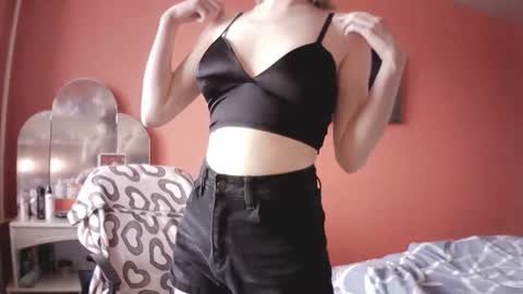 Anna online show from 02-07-26, 07:23