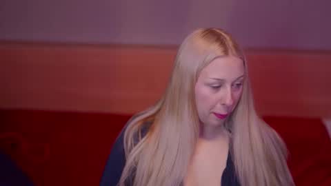 Snowy Bubbles online show from 03-18-26, 11:30