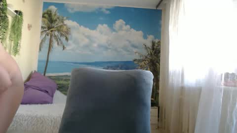 Snapshot of soaring_love chatting on 04-01-26, 04:46 Masha online show from 04-01-26, 04:46