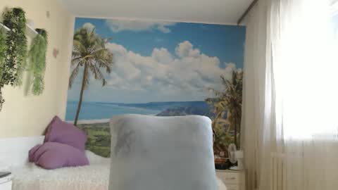 Snapshot of soaring_love chatting on 04-06-26, 04:43 Masha online show from 04-06-26, 04:43