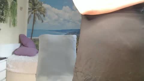 Snapshot of soaring_love chatting on 04-27-26, 05:16 Masha online show from 04-27-26, 05:16