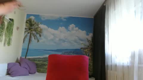 Snapshot of soaring_love chatting on 05-08-26, 04:51 Masha online show from 05-08-26, 04:51
