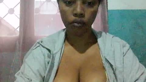 Snapshot of soayh89 chatting on 06-24-26, 03:16 soayh89 online show from 06-24-26, 03:16