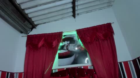 Snapshot of sobigcurvy44 chatting on 03-06-25, 08:16 leidy online show from 03-06-25, 08:16