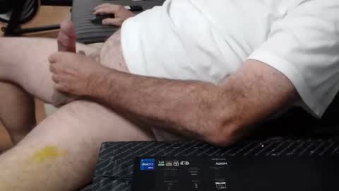 Snapshot of sofar06 chatting on 03-10-26, 10:53 sofar06 online show from 03-10-26, 10:53