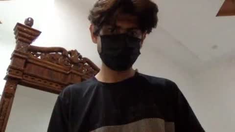 sofeafemboy3073 online show from 09-25-25, 10:08