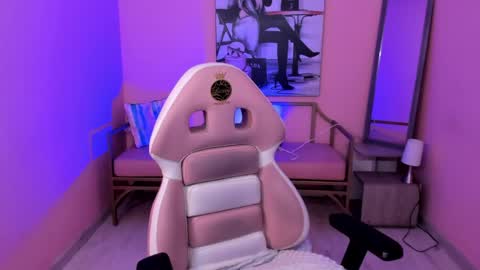 Snapshot of soffi_x chatting on 05-31-26, 12:45 soffi_x online show from 05-31-26, 12:45