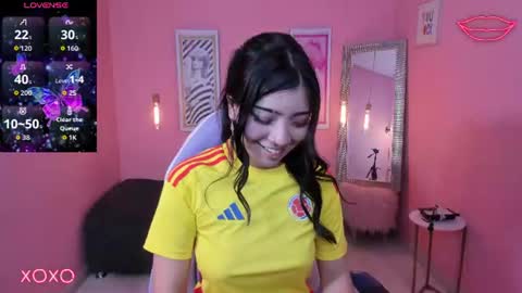 Snapshot of soffi_x chatting on 06-18-26, 09:36 soffi_x online show from 06-18-26, 09:36