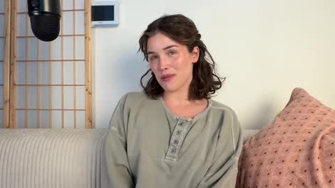 Julia    online show from 01-05-26, 08:56