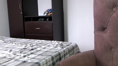 Sofa Castellanos online show from 06-15-26, 03:36