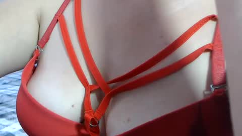 Sofa Castellanos online show from 06-26-26, 04:33
