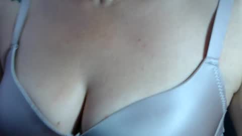 Sofa Castellanos online show from 06-29-26, 03:56