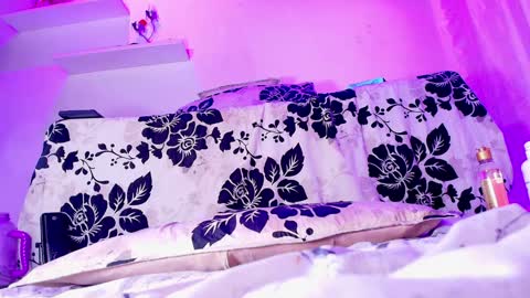 Snapshot of sofi_decker chatting on 02-04-25, 06:04 Sofia online show from 02-04-25, 06:04