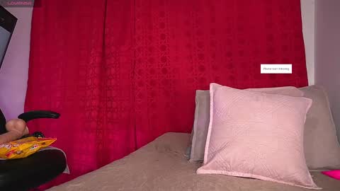 Snapshot of sofi_decker chatting on 09-23-25, 03:09 Sofia online show from 09-23-25, 03:09