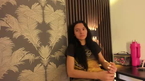 SOFIA online show from 04-15-26, 01:45