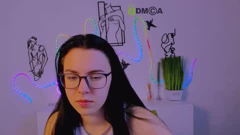 sofi_lonely online show from 02-06-26, 06:51