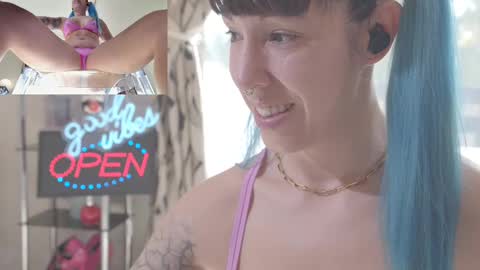 Sofi Mora online show from 02-17-25, 02:26